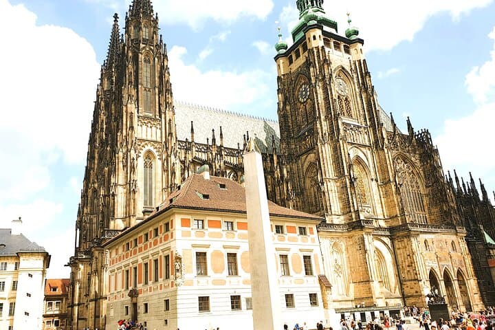 Prague Castle Skip-the-Line Ticket with Audio Guide and 15-Minute Intro photo 3