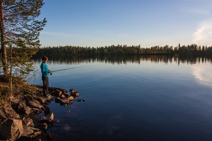 Rovaniemi Lake Fishing and Open-Fire Fish Soup Experience photo 3