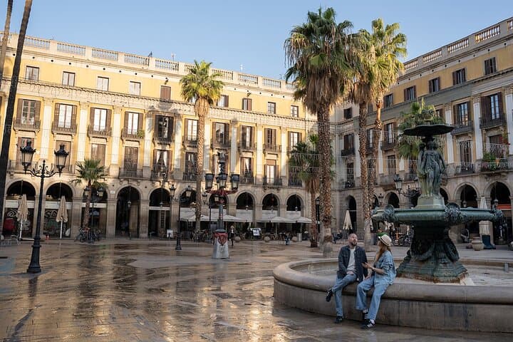 Skull Trail: Self-Guided Gothic Quarter Walk in Barcelona photo 3