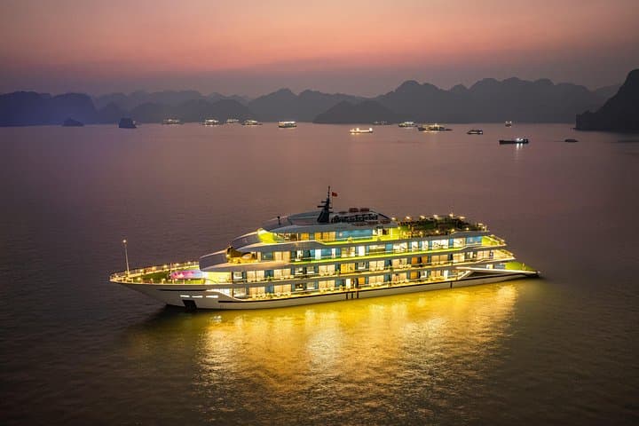 Luxury 2-Day Hanoi to Lan Ha Bay Cruise with Private Balcony photo 1