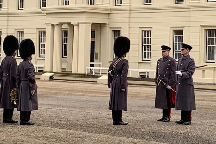 Changing of the Guard at Buckingham Palace: Best Guided Viewing & Walk photo 5