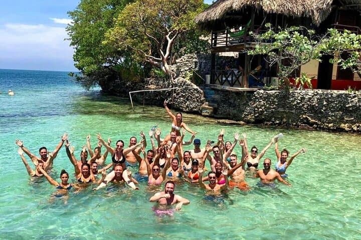 Rosario Islands Private Day Trip & Oceanarium from Cartagena