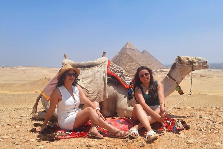 Private Cairo Highlights: Pyramids, Egyptian Museum, Khan el-Khalili & Camel Ride