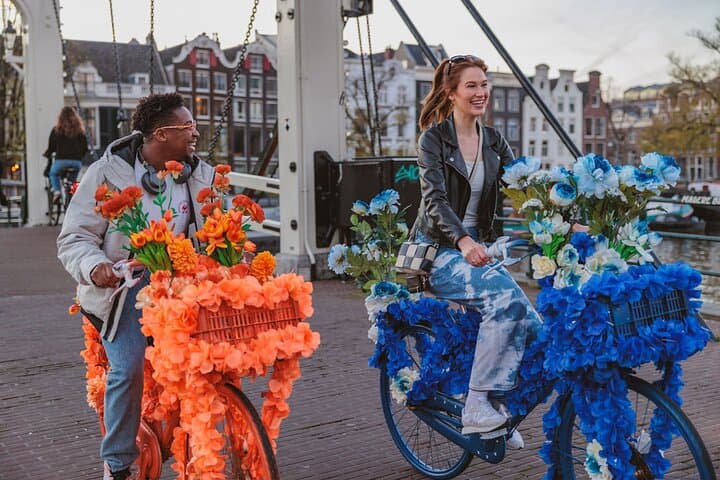 Explore Amsterdam’s Canals on the Iconic Flower Bikes: 1.5‑Hour Guided Tour photo 4