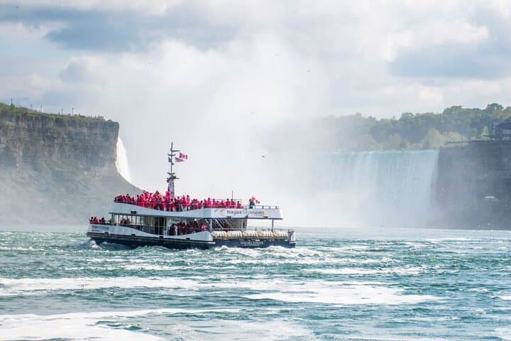 Niagara Falls Boat Cruise & Skylon Tower Experience photo 6