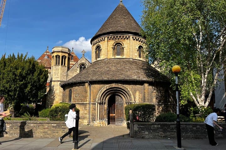 Self-Guided Cambridge Walking Tour: Fitzwilliam, King's College & The Backs photo 5