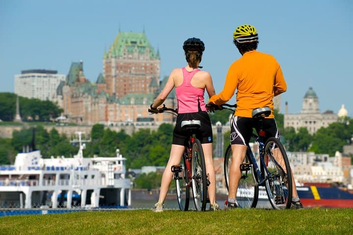 Panoramic Electric Bike Tour of Quebec City: 25 km E-Bike Ride and St. Lawrence Ferry