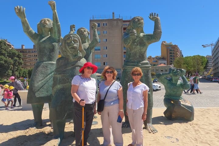 Porto to Lisbon Private Transfer with Up to 3 Stops — Aveiro, Coimbra, Fátima, Óbidos, Nazaré photo 2