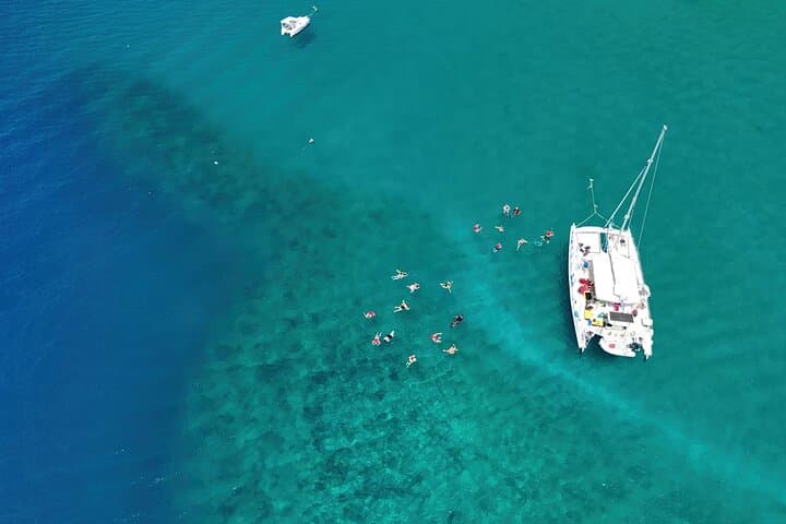 Private Catamaran Charter with Jacuzzi, Lunch & Drinks — Sosúa, Puerto Plata photo 4