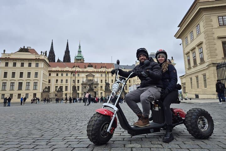 Electric Trike Prague: Panoramic Viewpoints & City Sightseeing Tour photo 2