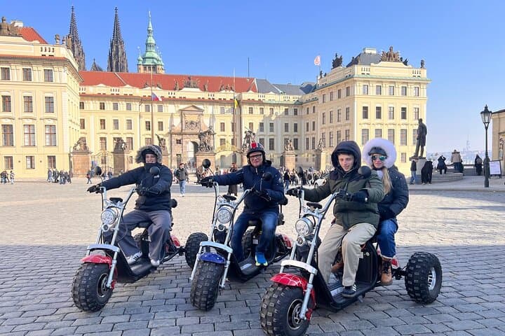 Electric Trike Prague: Panoramic Viewpoints & City Sightseeing Tour photo 5