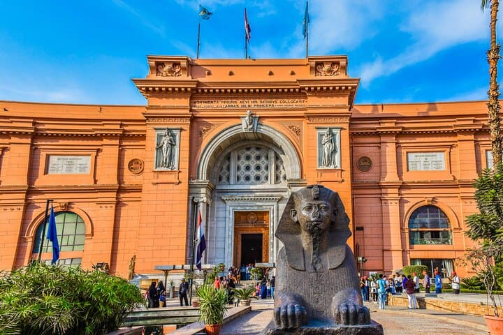 Classic Cairo Day Trip: Pyramids, Sphinx & Egyptian Museum from Alexandria Port photo 5