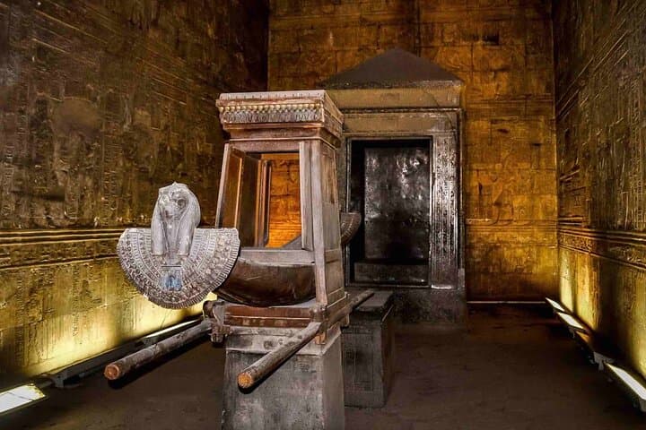 Private Edfu and Kom Ombo Temples Tour from Luxor — Explore Horus and Sobek photo 3