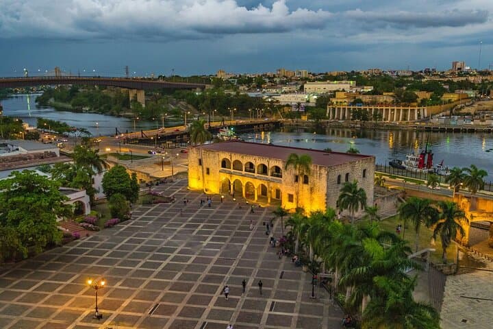 Santo Domingo One Day Small Group Tour — Colonial City & Los Tres Ojos Adventure photo 3