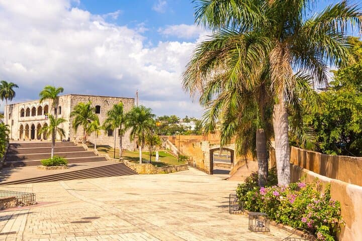 Santo Domingo One Day Small Group Tour — Colonial City & Los Tres Ojos Adventure photo 6