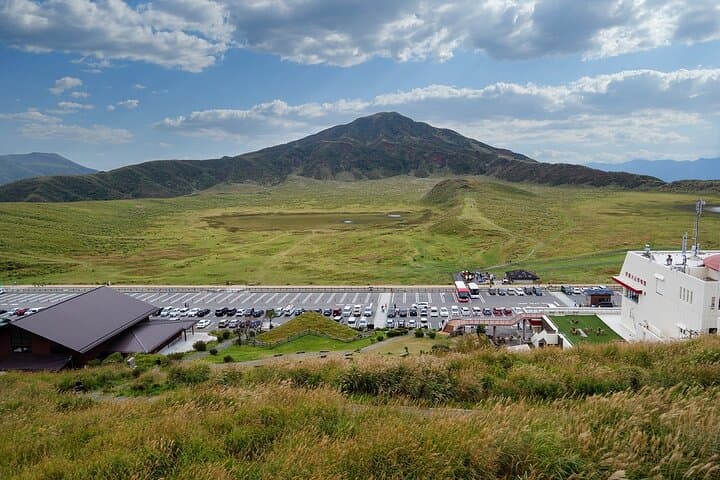 Full-Day Aso Experience: Nakadake Crater, Kusasenri Grassland & Kurokawa Onsen from Fukuoka photo 4