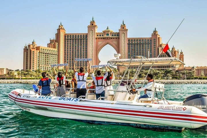 Speedboat Sightseeing in Dubai Marina: Burj Al Arab to Atlantis