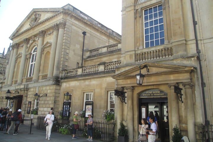 Bath Self-Guided Walking Tour & Scavenger Hunt: Roman Baths to Royal Crescent photo 5