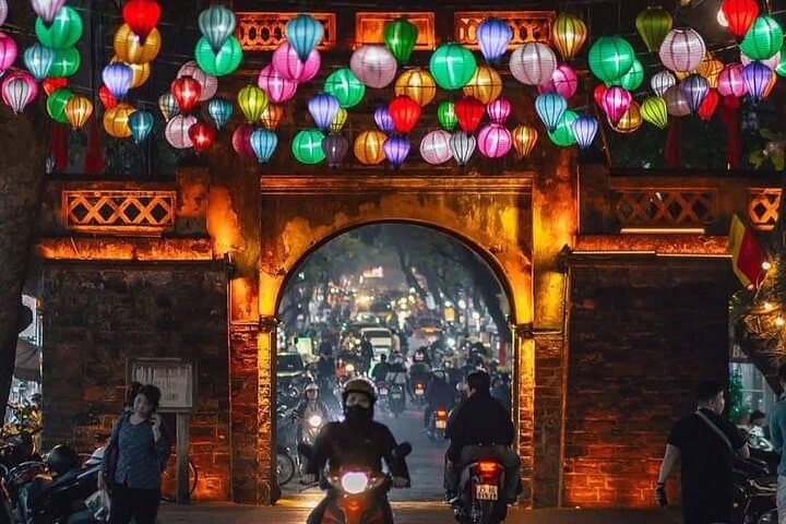 Hanoi Old Quarter Walking Tour: Ho Chi Minh Mausoleum, Citadel & Train Street in Half Day photo 6