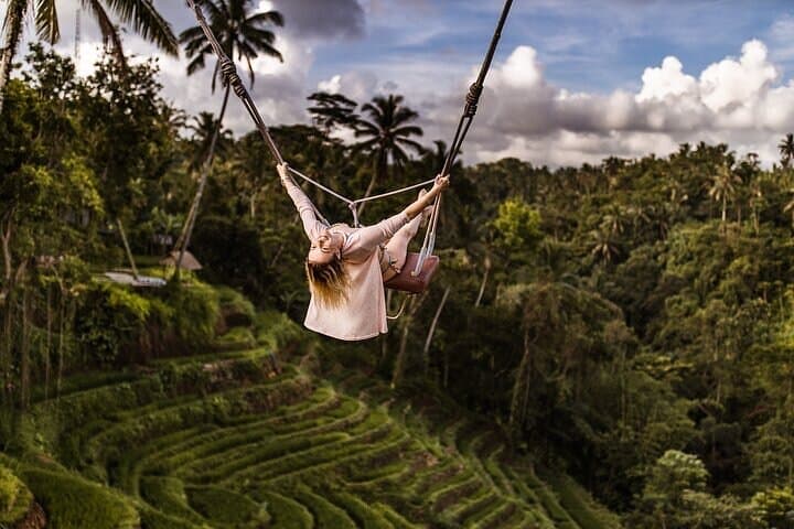 Ubud Full-Day Private Tour: Monkey Forest, Tegalalang & Tirta Empul photo 2