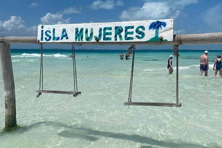 Luxury Catamaran to Isla Mujeres: Snorkel El Meco, Open Bar & Lunch photo 2