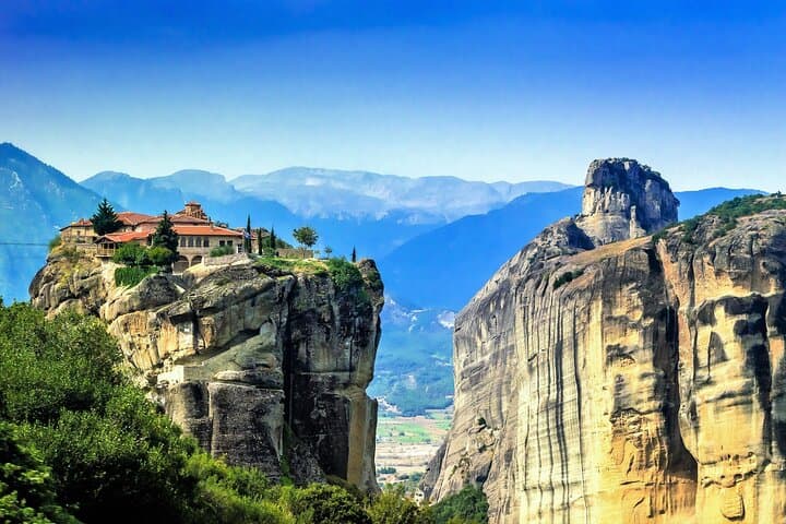 Meteora Private Day Trip from Athens — Monasteries, Thermopylae & Kastraki photo 3