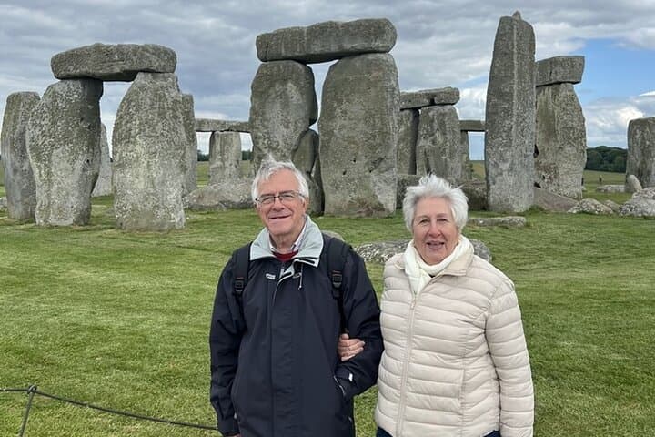 Private Stonehenge and Windsor Castle Tour from London — Chauffeur & Guide photo 2