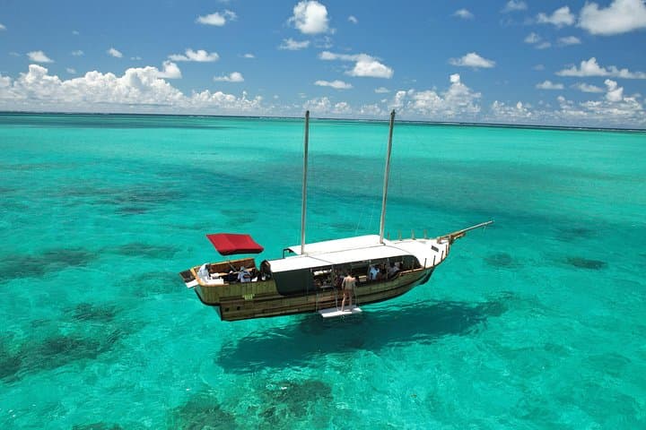 Full-Day Private Charter to Île aux Cerfs with Lunch on Sirène D'or photo 1
