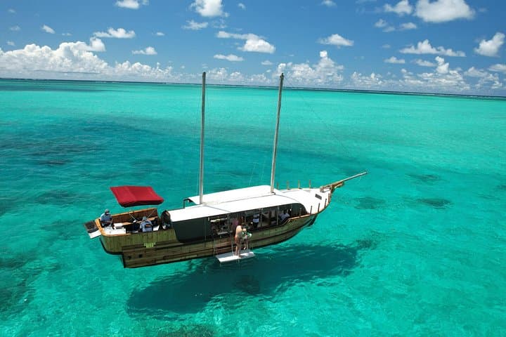Full-Day Private Charter to Île aux Cerfs with Lunch on Sirène D'or photo 2