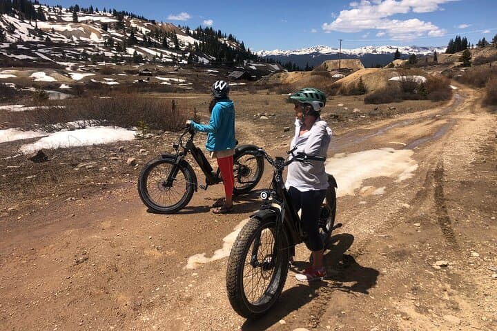 High-Altitude Ease: e-Bike Rentals and Trails in Leadville photo 3