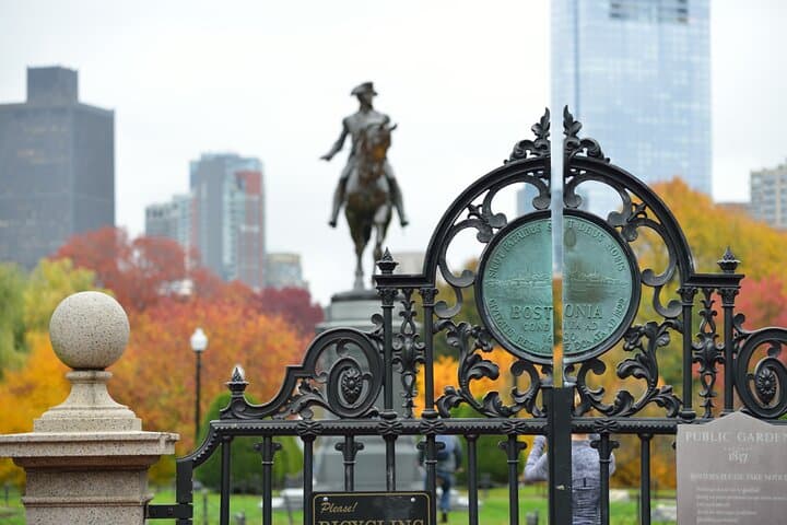 Kid-Friendly Freedom Trail: Rebels and Red Coats Walking Tour photo 3