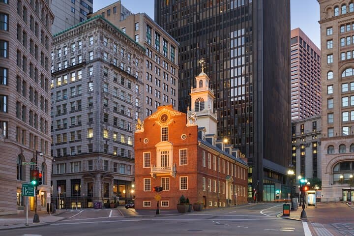 Kid-Friendly Freedom Trail: Rebels and Red Coats Walking Tour photo 6