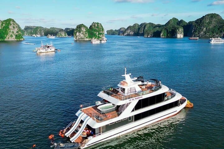 Lan Ha Bay Luxury Day Cruise — Kayaking, Jacuzzi & Water Slide from Cat Ba