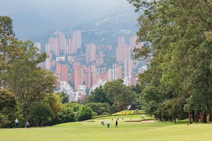 Quick 9-Hole Round at Club Campestre Medellín — Scenic Half-Round in the Aburrá Valley photo 5