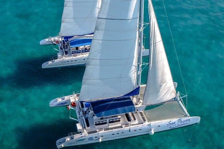 Isla Mujeres Privilege Catamaran & Snorkel Day Trip from Cancún photo 6