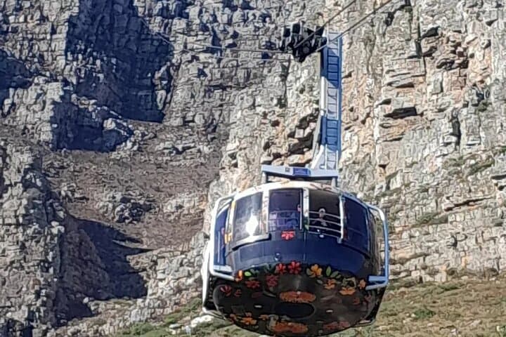 Cape Town Full-Day: Robben Island, Table Mountain & Groot Constantia Wine Tasting