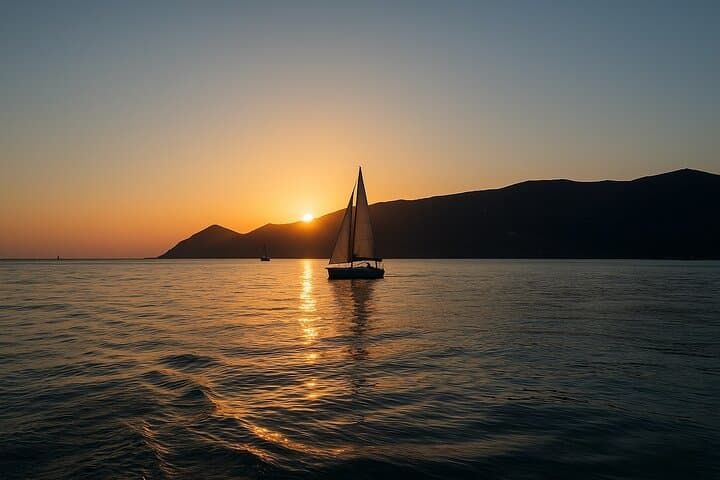 Sunset Sail in Arrábida: Setúbal Coastal Cruise to Figueirinha Beach