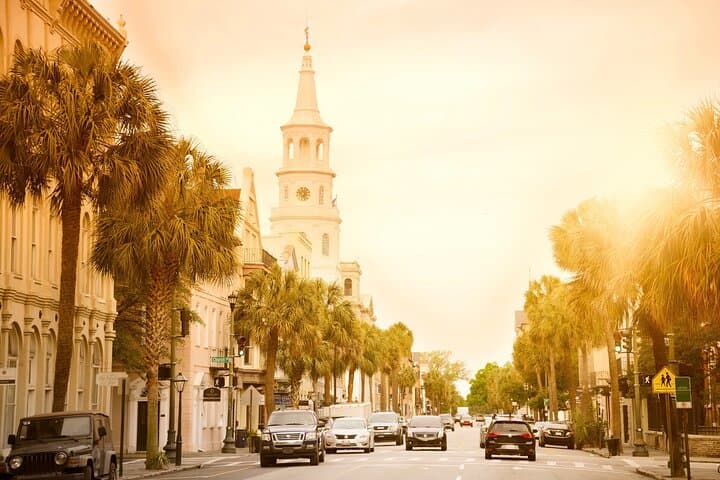 Charleston Self-Guided Ghost Tour in 12 Languages — Haunted Historic District Walk photo 3