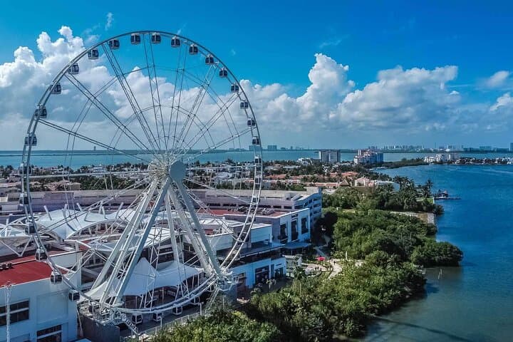 Sky Wheel Cancún: Guided Sightseeing, Tequila Tasting & Artisanal Shopping Tour photo 2