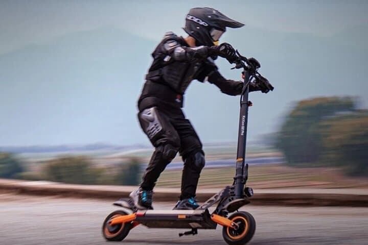 Explore Zadar by E-Scooter: Fast, Comfortable Rentals for Coastal Discovery