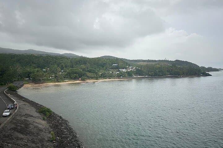 Chamarel Seven Coloured Earth & Southwest Mauritius Private Tour — Waterfalls, Craters & Grand Bassin photo 2