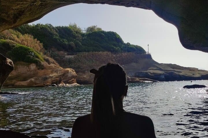 Kayaking Posillipo Naples: Gaiola Marine Park & Marechiaro Guided Tour photo 3