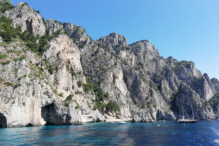 Capri Private Tour: 3‑Hour Gozzo Cruise and Cabrio Taxi Exploration photo 2