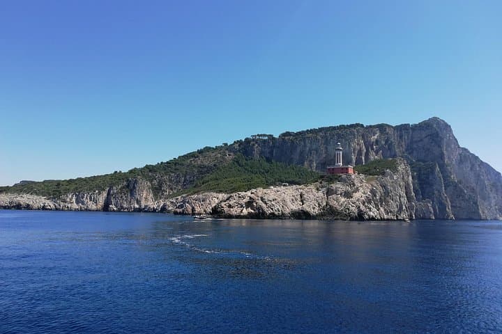 Capri Private Tour: 3‑Hour Gozzo Cruise and Cabrio Taxi Exploration photo 1