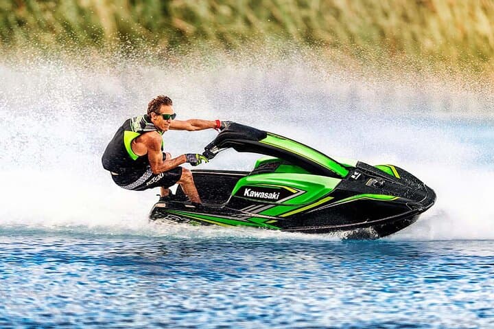 Doha Self-Ride Jet Ski Experience with Pickup — Persian Gulf Thrill photo 5