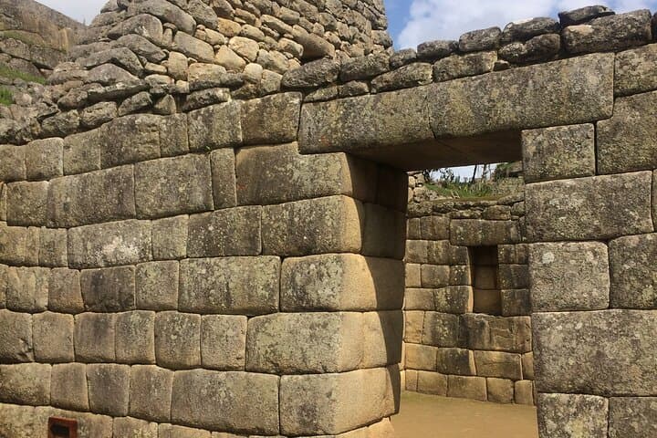 Private Machu Picchu Tour: Full-Day Guided Visit from Cusco photo 3
