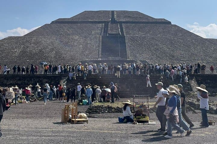 Teotihuacan Private Tour with Cave Breakfast and Round-Trip Transport from Mexico City photo 3
