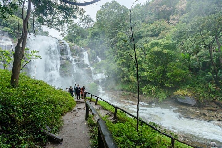 Doi Inthanon Kew Mae Pan Trail: Day Hike to Thailand's Highest Peak photo 2