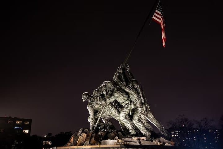 DC Monuments Night Tour: Small-Group 3-Hour Guided Experience photo 6