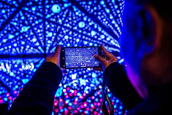 Vivid Sydney Walking Tour: Lights, Stories & Secret Spots photo 3